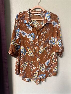 #854 Ces Femme Short Sleeve Fluor Sheer Button-Down Top Size Extra Large